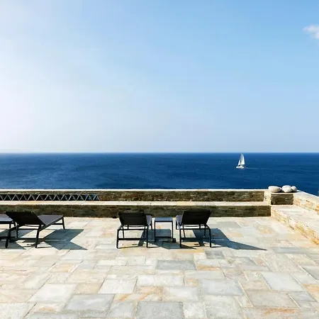 Beachfront Doriana μajestic Sunset Views Apartment Batsi (Andros)